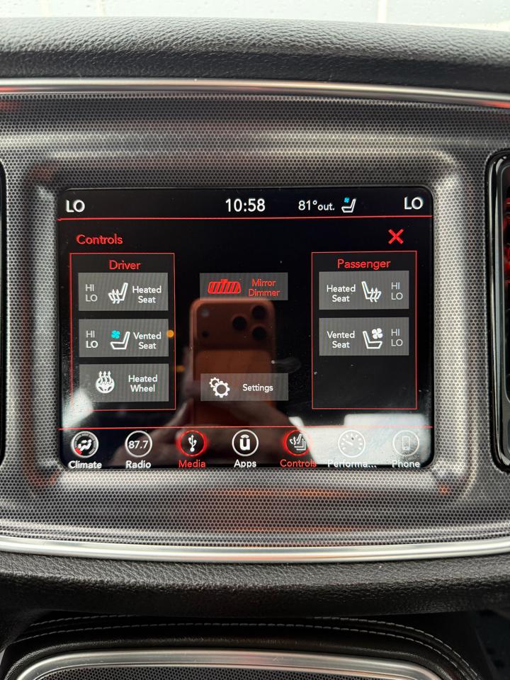 Dodge Challenger GT AWD 2018