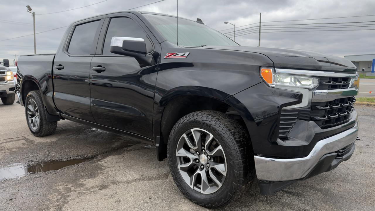 Chevrolet Silverado 1500 4WD Crew Cab 147" LT w/1LT 2022