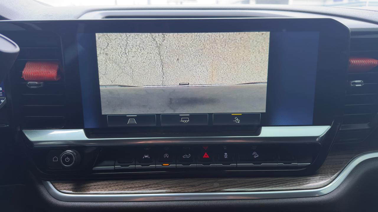 Chevrolet Silverado 1500 4WD Crew Cab 147" LT w/1LT 2022