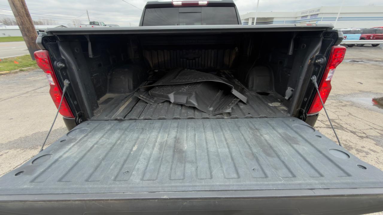 Chevrolet Silverado 1500 4WD Crew Cab 147" LT w/1LT 2022