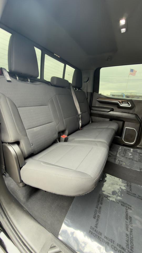 Chevrolet Silverado 1500 4WD Crew Cab 147" LT w/1LT 2022