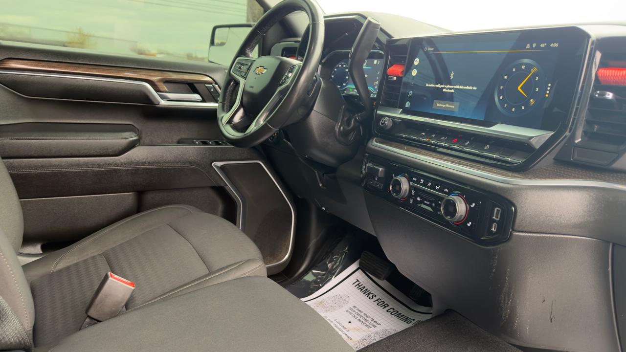 Chevrolet Silverado 1500 4WD Crew Cab 147" LT w/1LT 2022