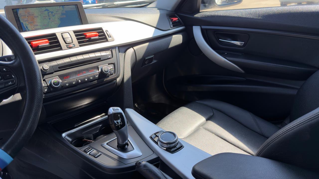 BMW 3 Series 4dr Sdn 320i xDrive AWD 2014