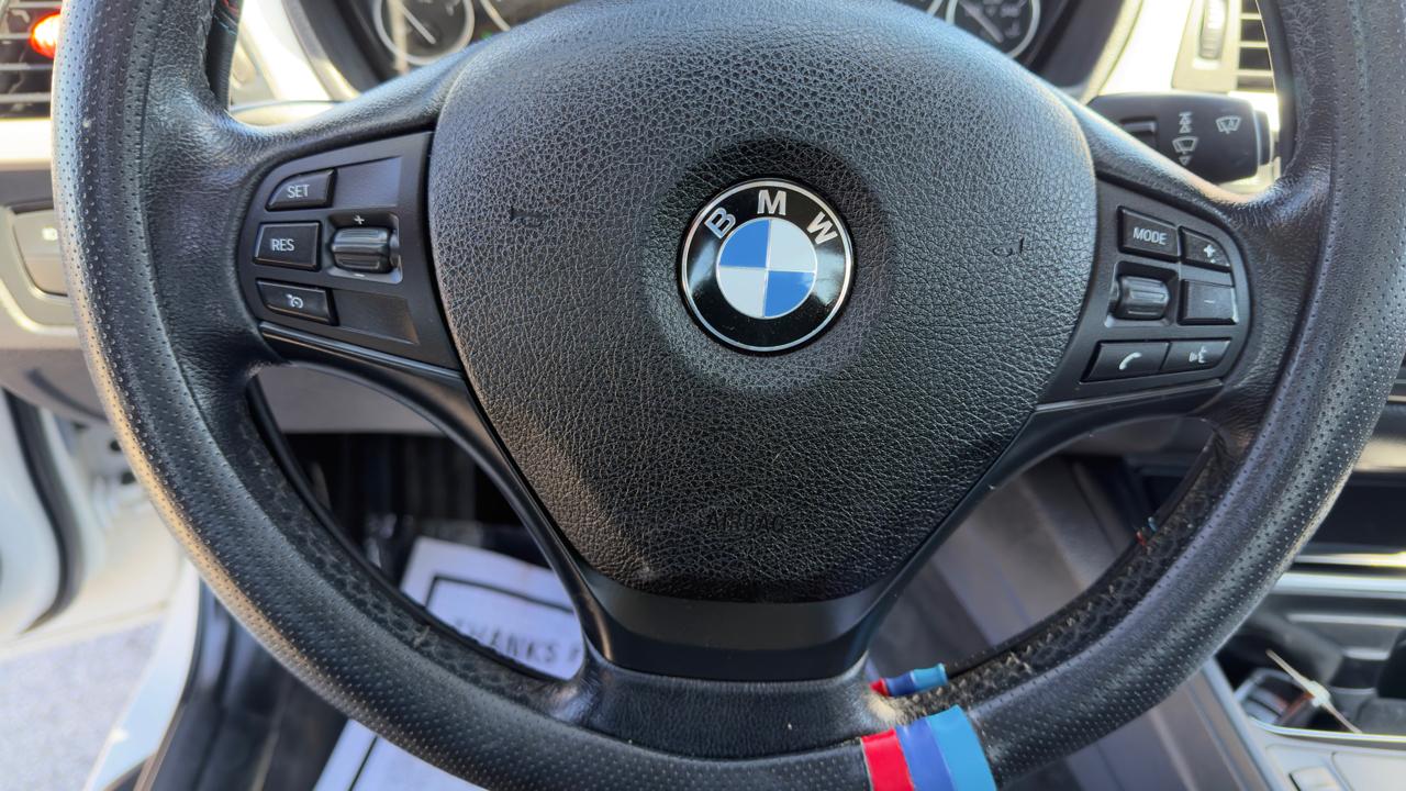 BMW 3 Series 4dr Sdn 320i xDrive AWD 2014