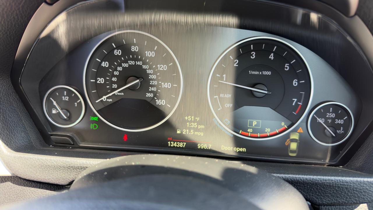 BMW 3 Series 4dr Sdn 320i xDrive AWD 2014