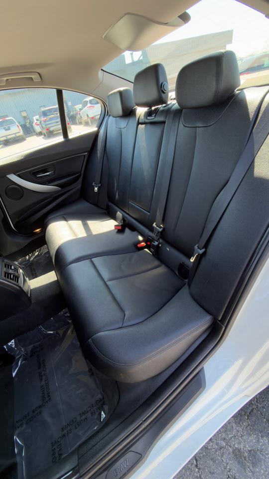 BMW 3 Series 4dr Sdn 320i xDrive AWD 2014