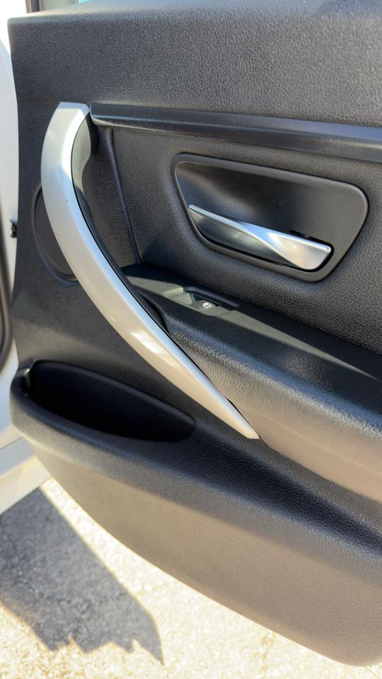 BMW 3 Series 4dr Sdn 320i xDrive AWD 2014