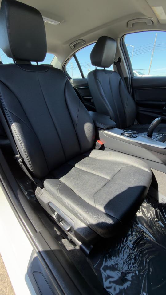 BMW 3 Series 4dr Sdn 320i xDrive AWD 2014