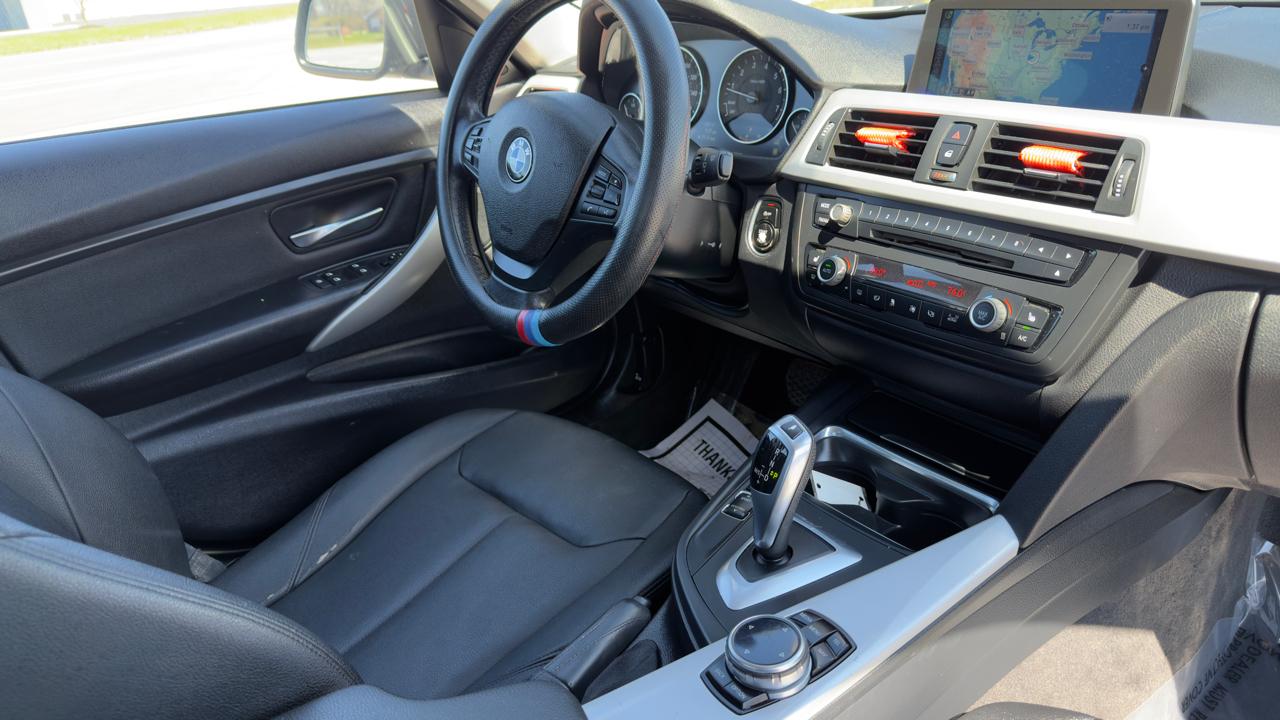 BMW 3 Series 4dr Sdn 320i xDrive AWD 2014