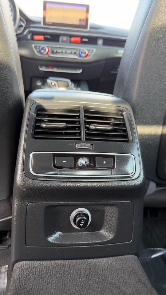 Audi A4 2.0 TFSI Auto Season of Audi Premium quattro AWD 2017