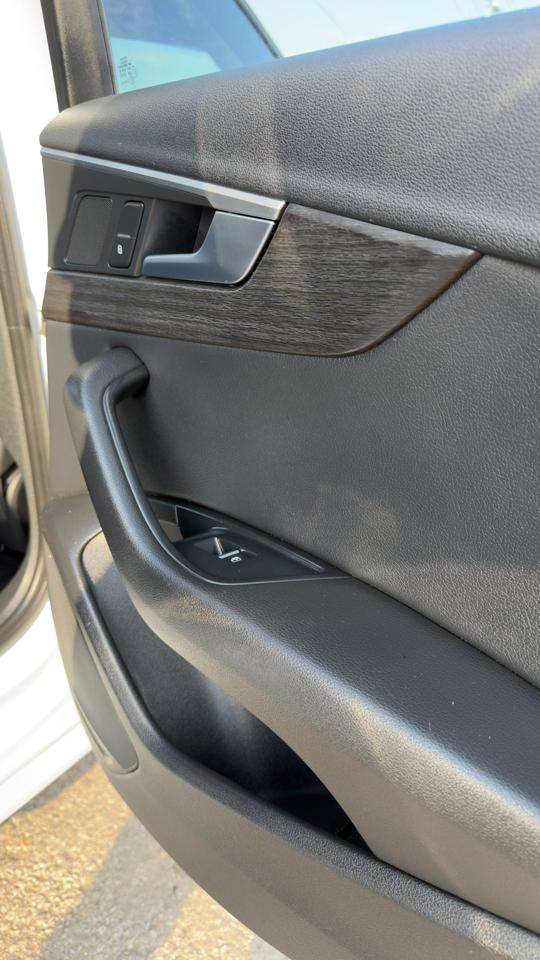 Audi A4 2.0 TFSI Auto Season of Audi Premium quattro AWD 2017