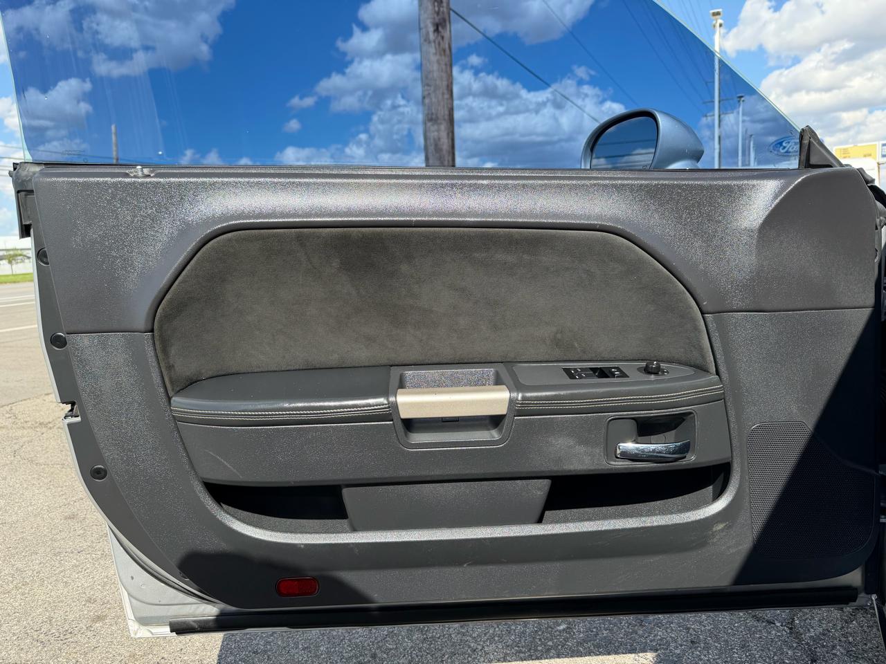 Dodge Challenger 2dr Cpe SRT8 392 2012