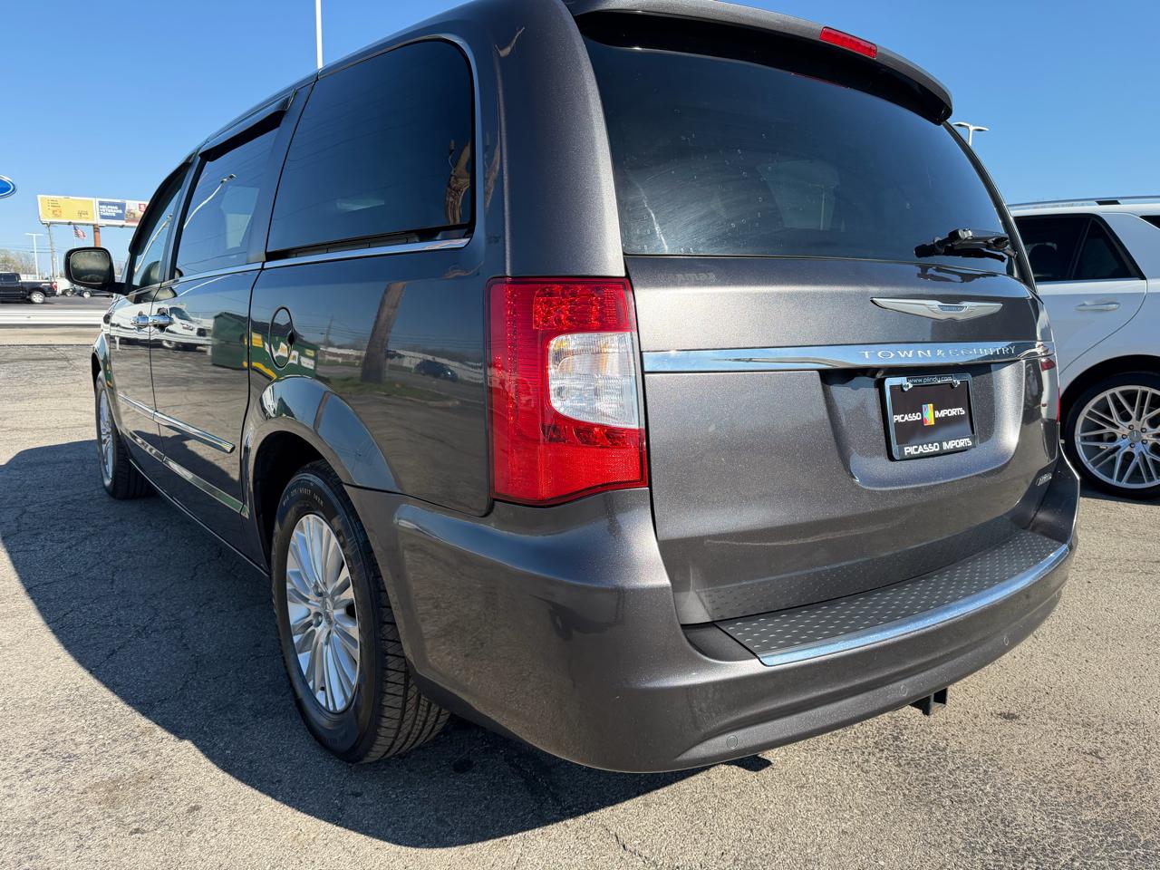 Chrysler Town & Country 4dr Wgn Limited Platinum 2015