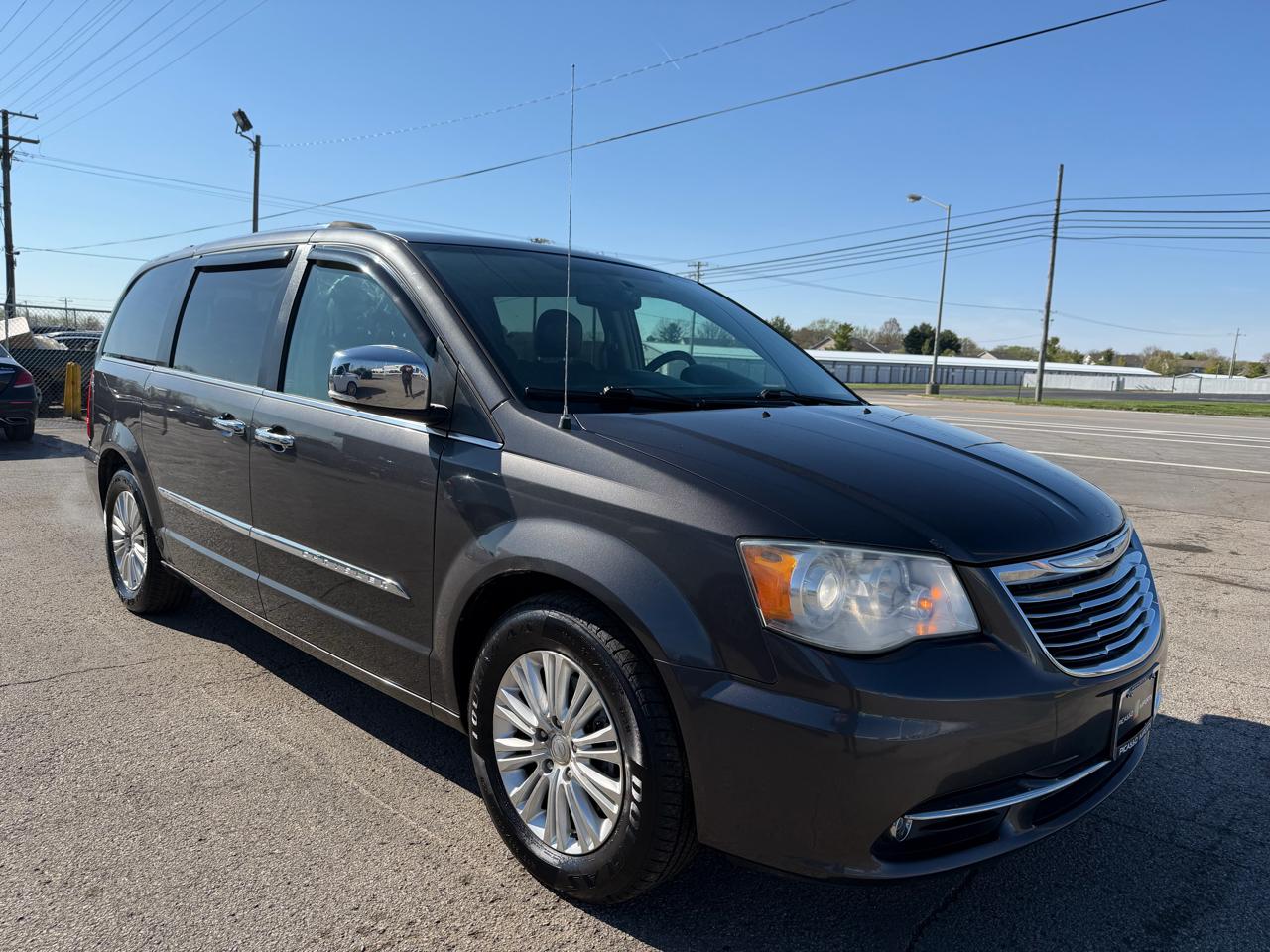 Chrysler Town & Country 4dr Wgn Limited Platinum 2015
