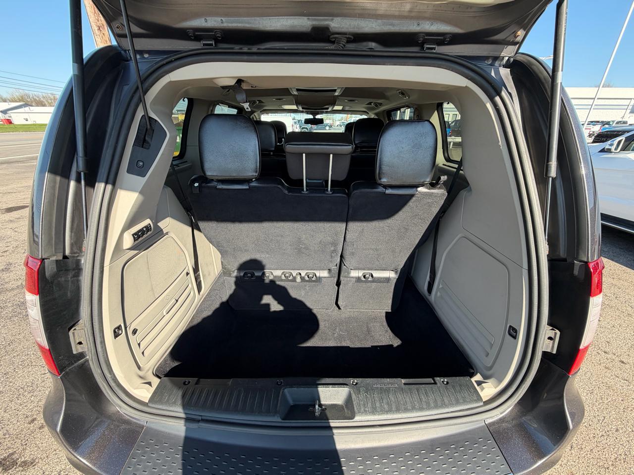 Chrysler Town & Country 4dr Wgn Limited Platinum 2015