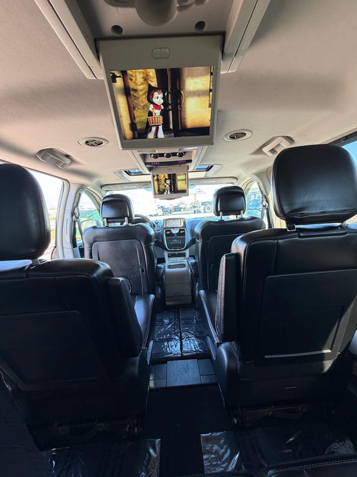 Chrysler Town & Country 4dr Wgn Limited Platinum 2015