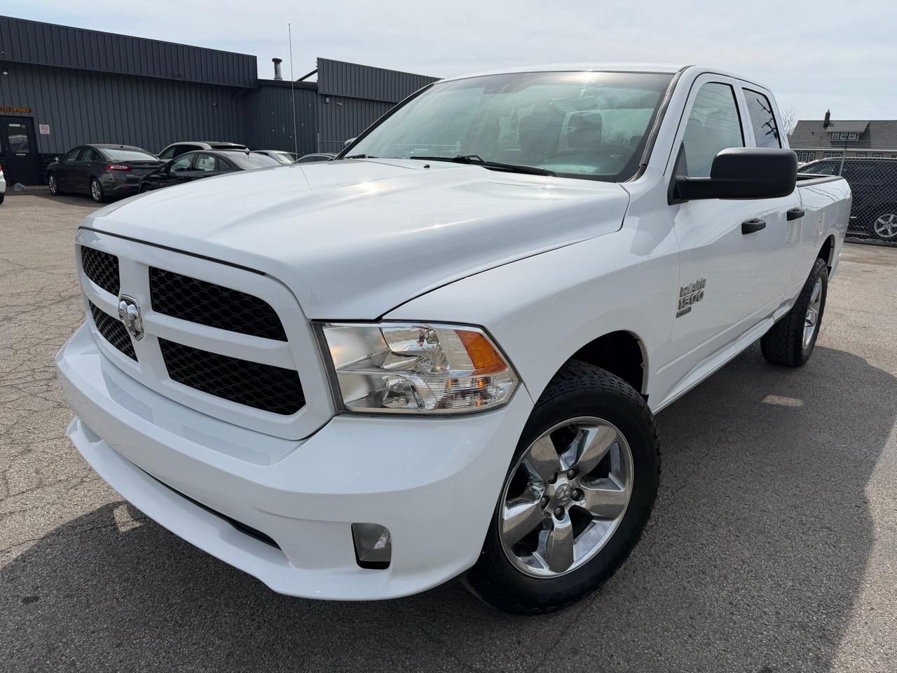 RAM 1500 Classic Express 4x4 Quad Cab 6'4" Box 2019