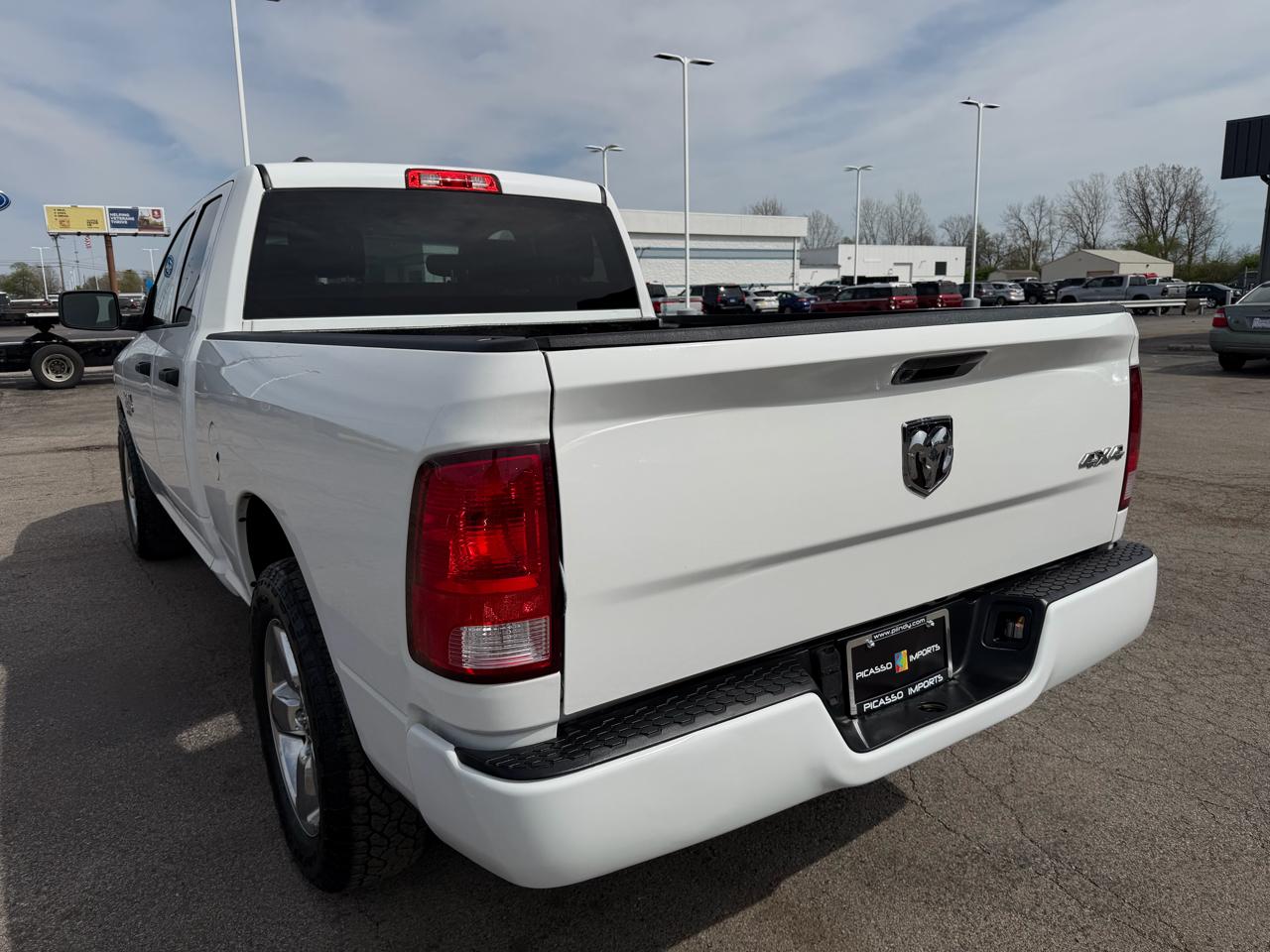 RAM 1500 Classic Express 4x4 Quad Cab 6'4" Box 2019