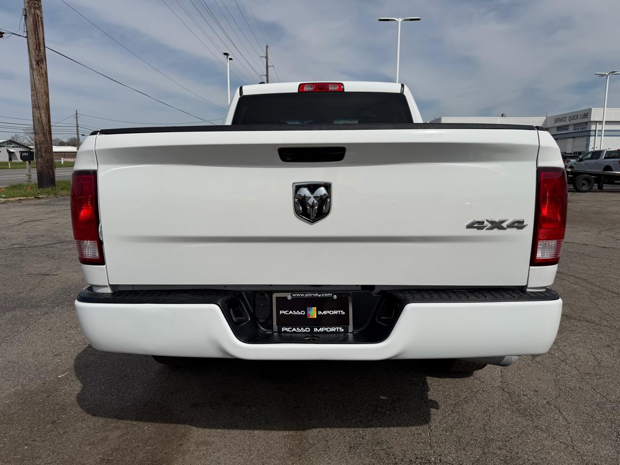RAM 1500 Classic Express 4x4 Quad Cab 6'4" Box 2019