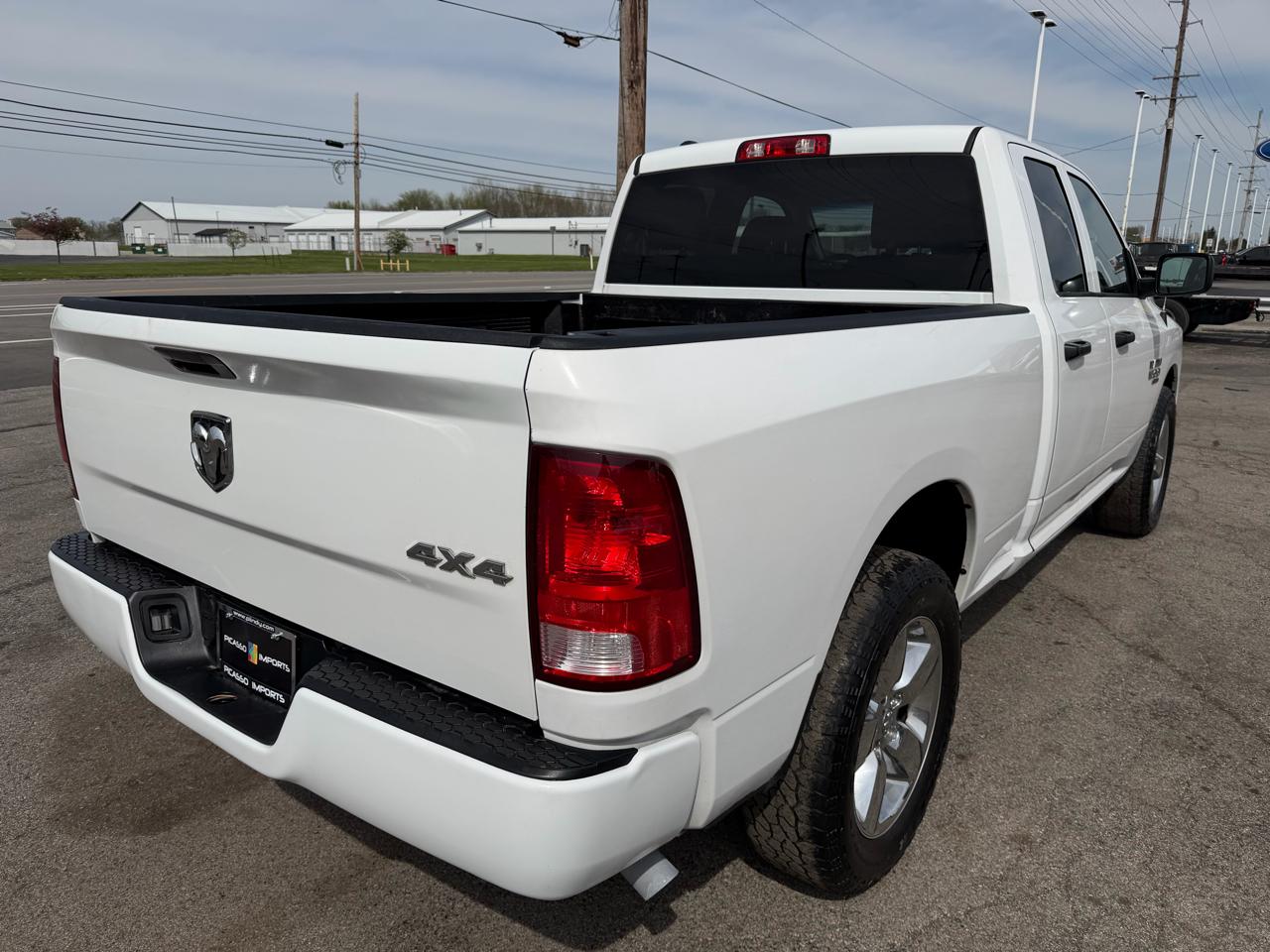 RAM 1500 Classic Express 4x4 Quad Cab 6'4" Box 2019