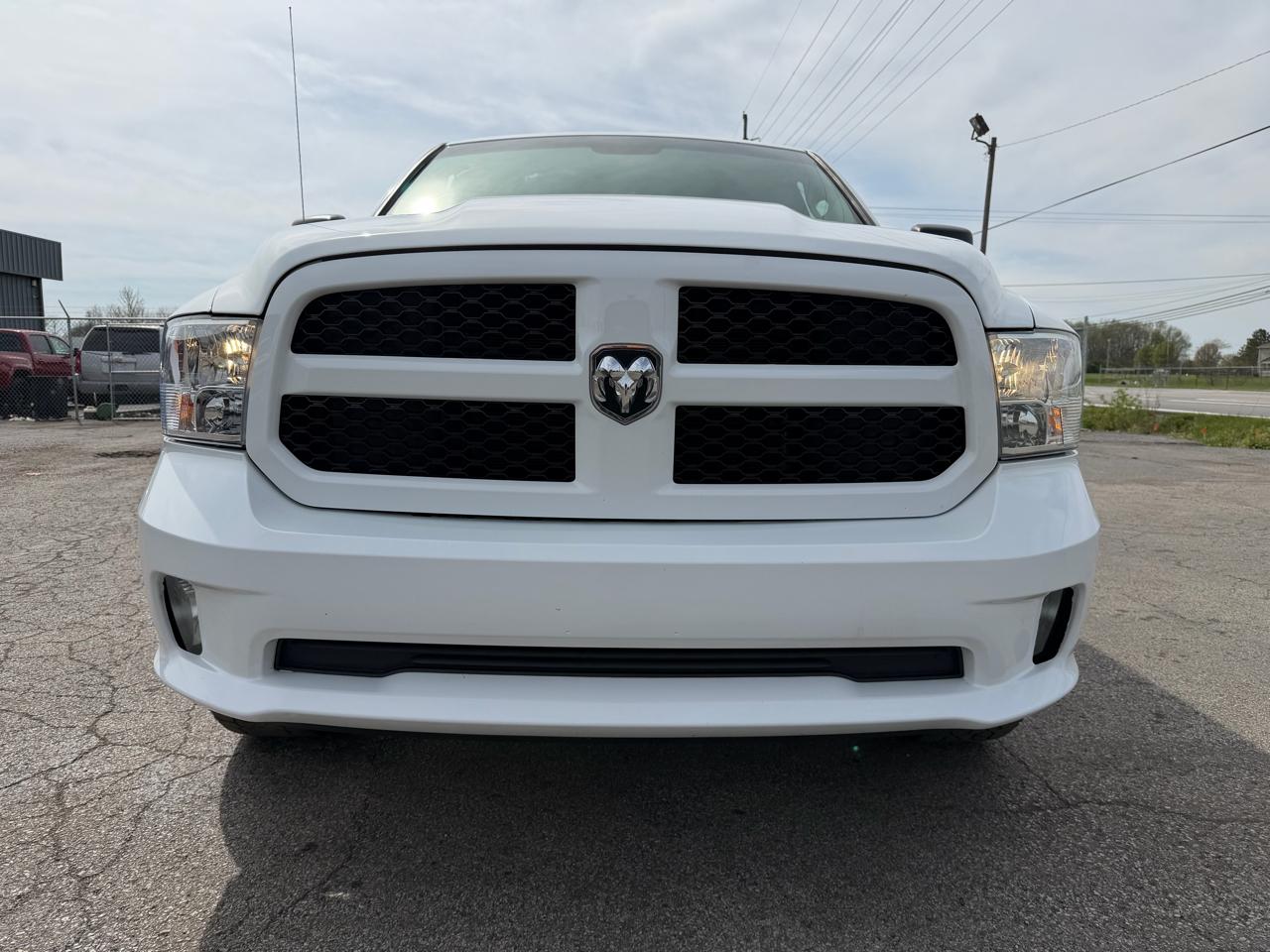 RAM 1500 Classic Express 4x4 Quad Cab 6'4" Box 2019
