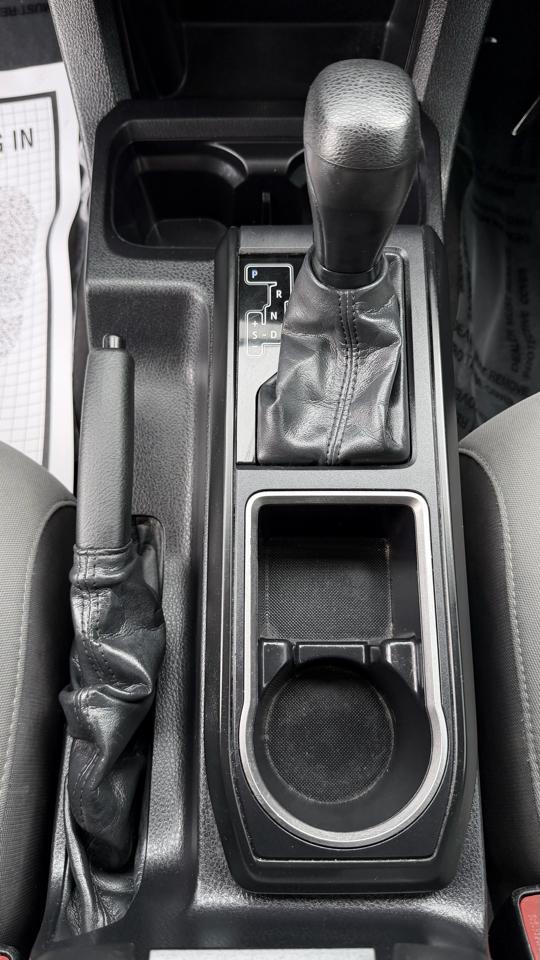 Toyota Tacoma 4WD TRD Off Road Double Cab 5' Bed V6 MT (Natl) 2022