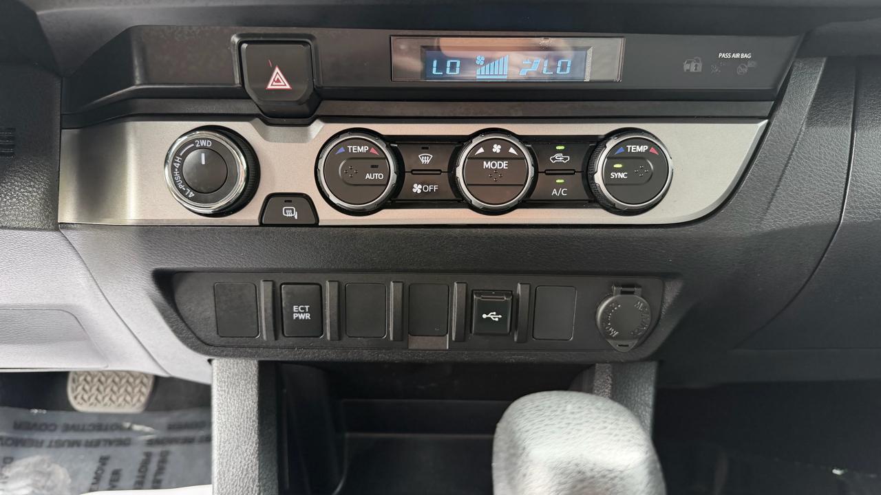 Toyota Tacoma 4WD TRD Off Road Double Cab 5' Bed V6 MT (Natl) 2022