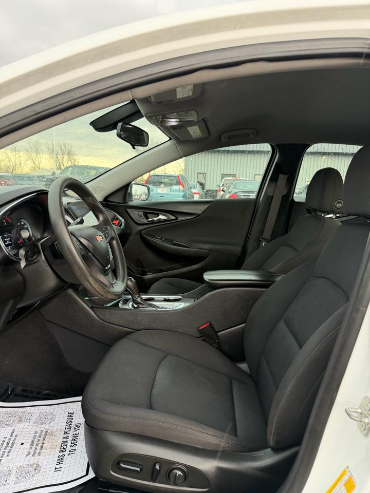 Chevrolet Malibu 4dr Sdn LT 2020