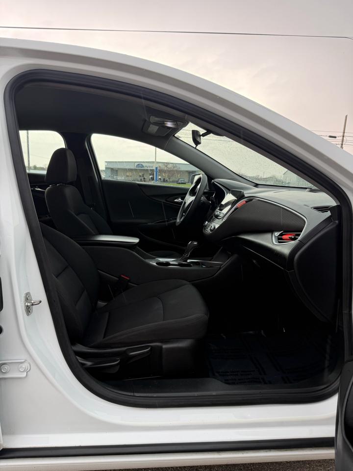 Chevrolet Malibu 4dr Sdn LT 2020