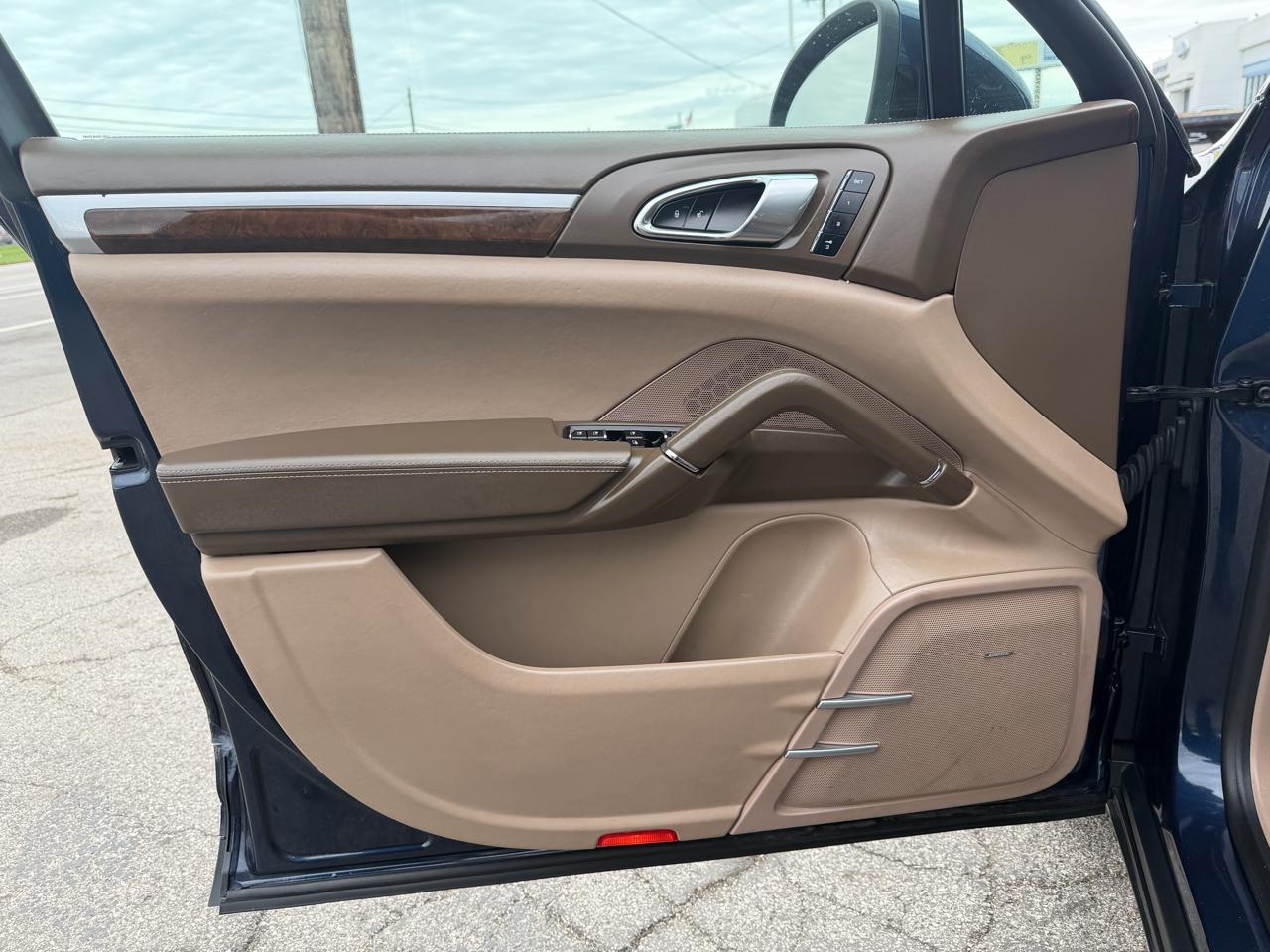 Porsche Cayenne AWD 4dr S 2014