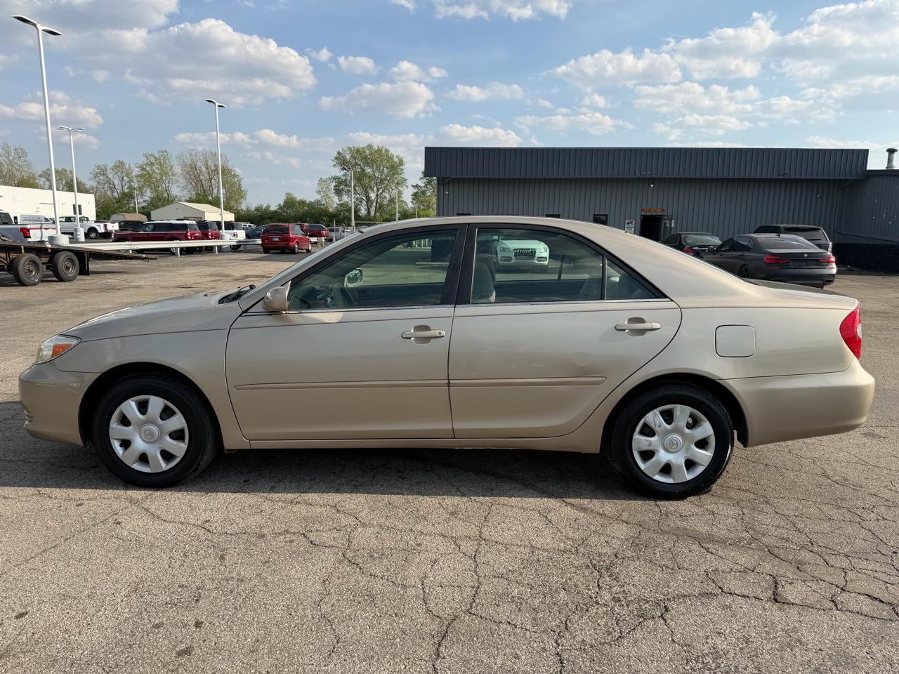 Toyota Camry 4dr Sdn XLE Auto (Natl) 2003