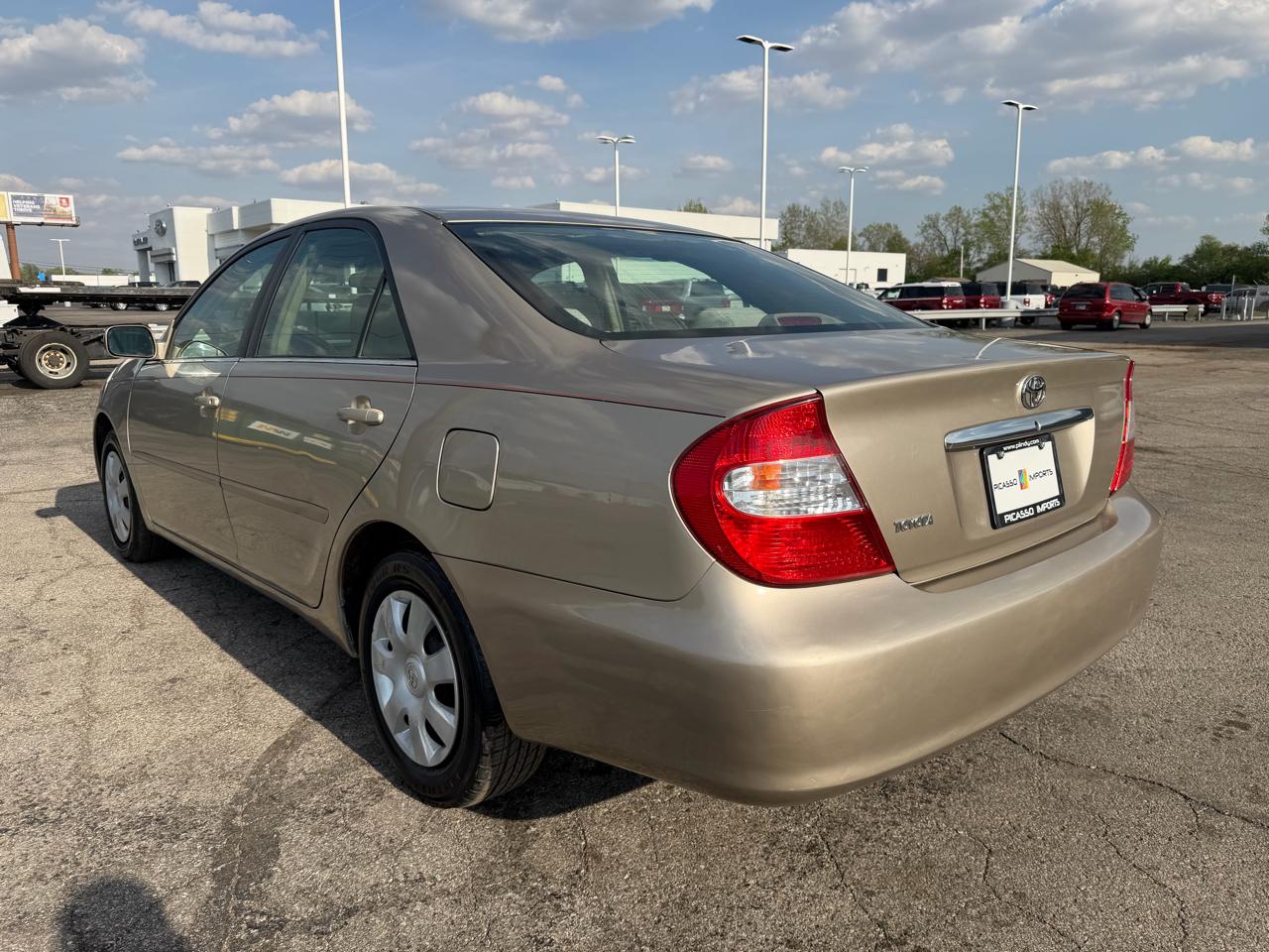 Toyota Camry 4dr Sdn XLE Auto (Natl) 2003