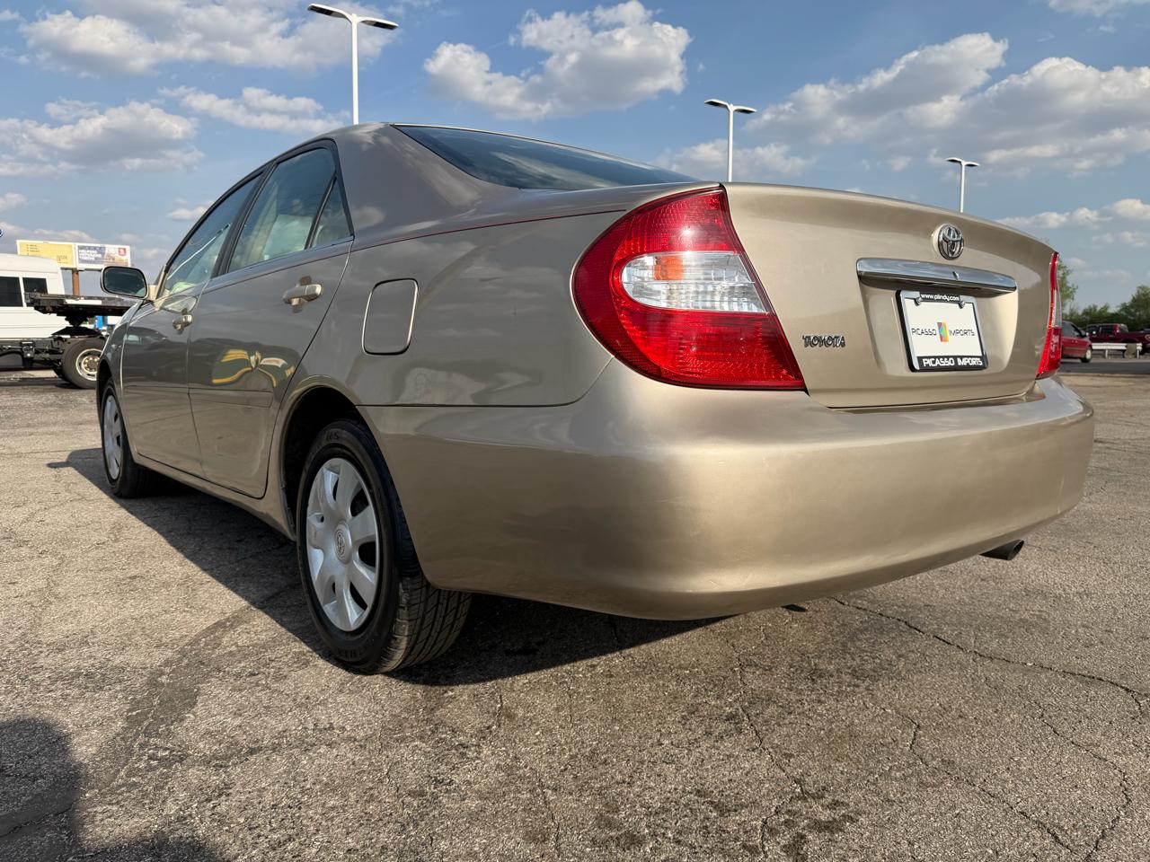 Toyota Camry 4dr Sdn XLE Auto (Natl) 2003
