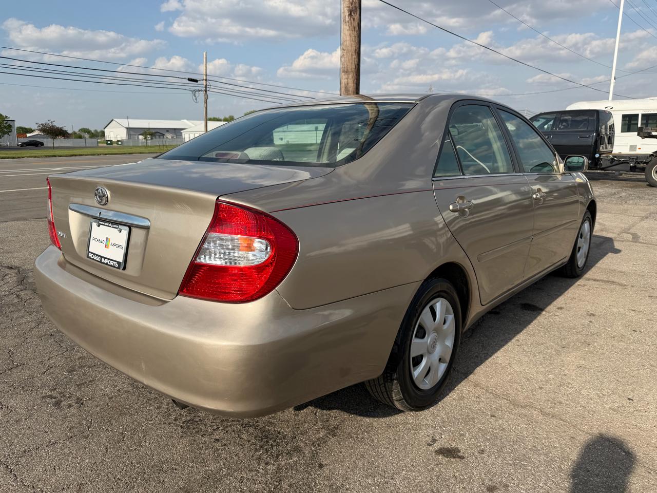 Toyota Camry 4dr Sdn XLE Auto (Natl) 2003