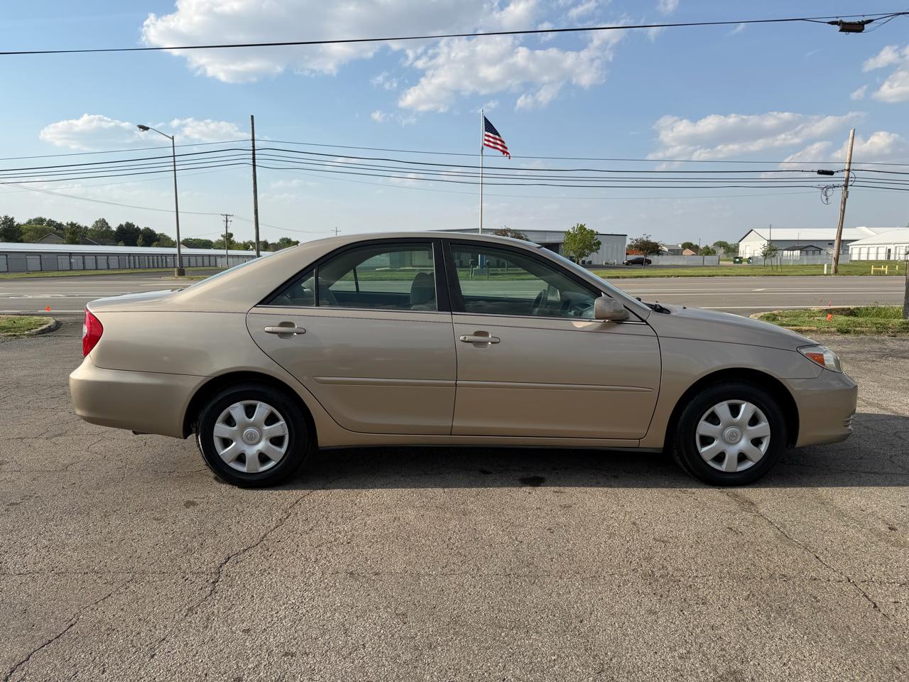Toyota Camry 4dr Sdn XLE Auto (Natl) 2003