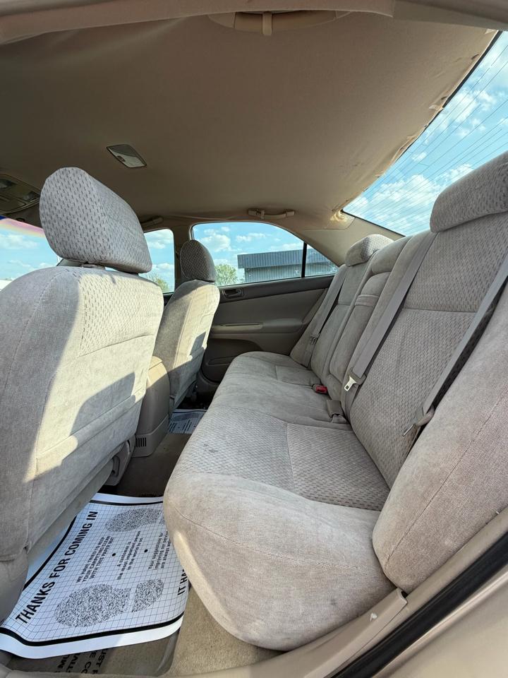 Toyota Camry 4dr Sdn XLE Auto (Natl) 2003