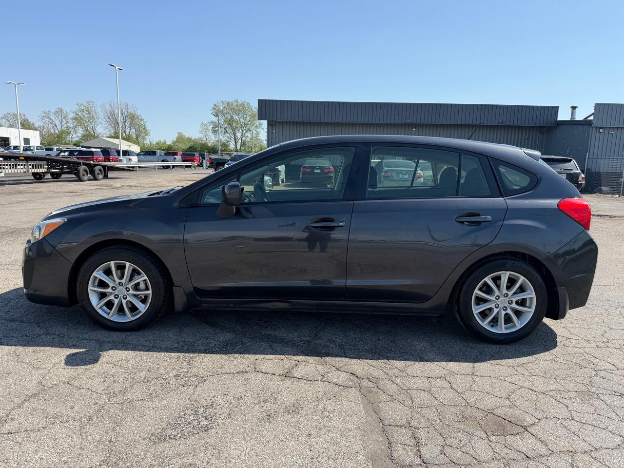 Subaru Impreza Wagon 5dr Auto 2.0i Premium 2013