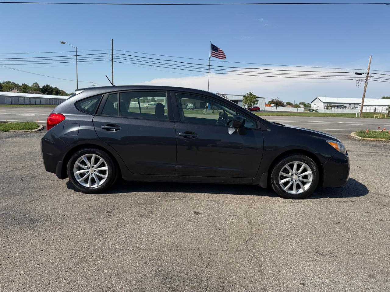 Subaru Impreza Wagon 5dr Auto 2.0i Premium 2013