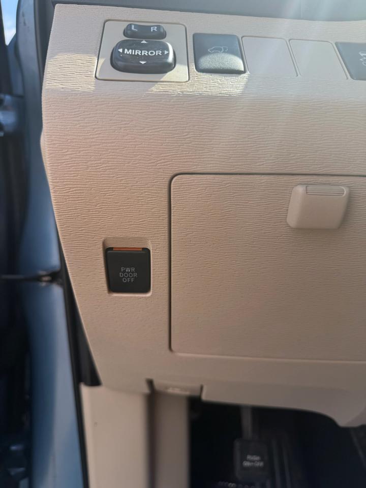 Toyota Venza 4dr Wgn I4 FWD (Natl) 2009