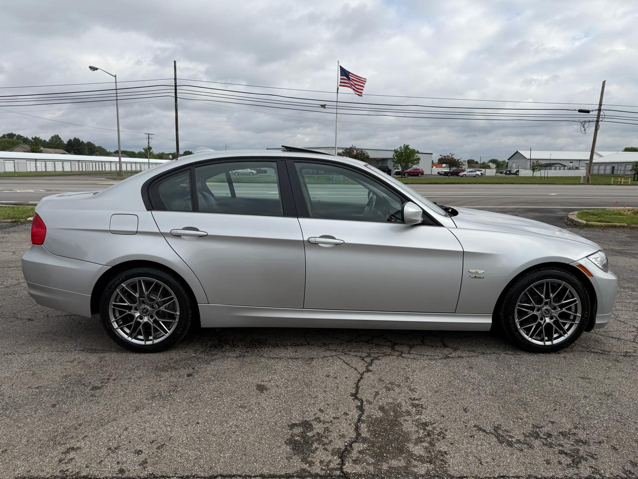 BMW 3 Series 4dr Sdn 328i xDrive AWD SULEV South Africa 2011