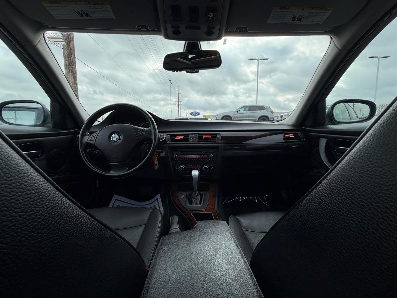 BMW 3 Series 4dr Sdn 328i xDrive AWD SULEV South Africa 2011