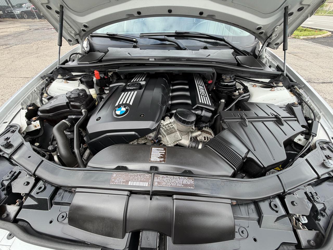 BMW 3 Series 4dr Sdn 328i xDrive AWD SULEV South Africa 2011