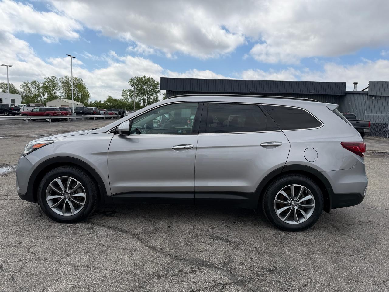 Hyundai Santa Fe SE 3.3L Auto AWD 2017