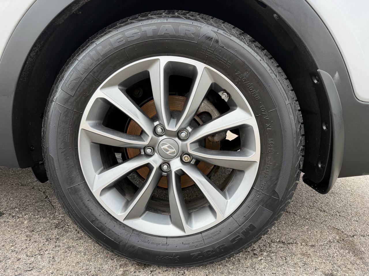 Hyundai Santa Fe SE 3.3L Auto AWD 2017