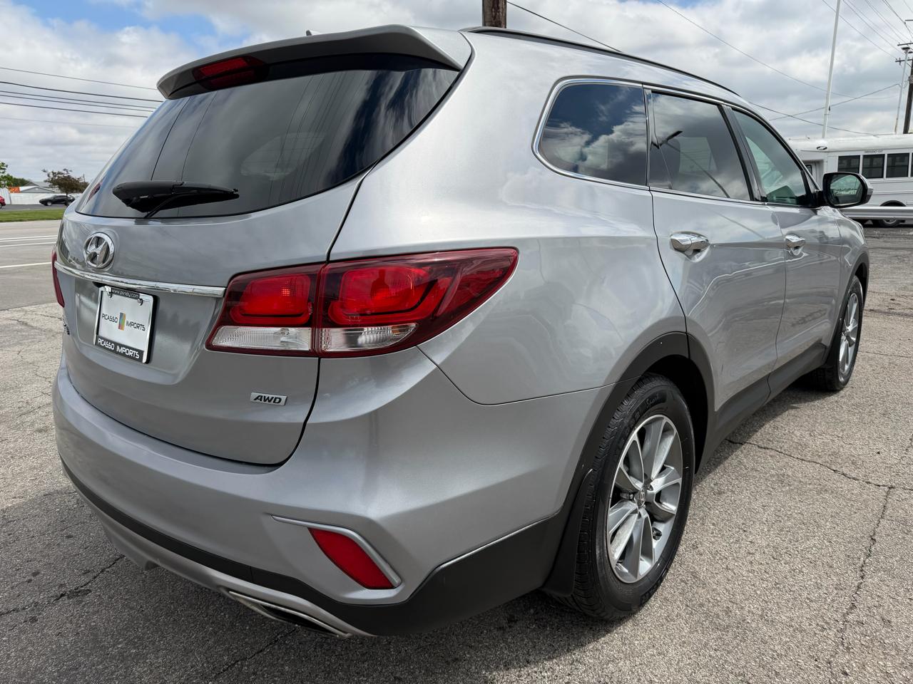 Hyundai Santa Fe SE 3.3L Auto AWD 2017