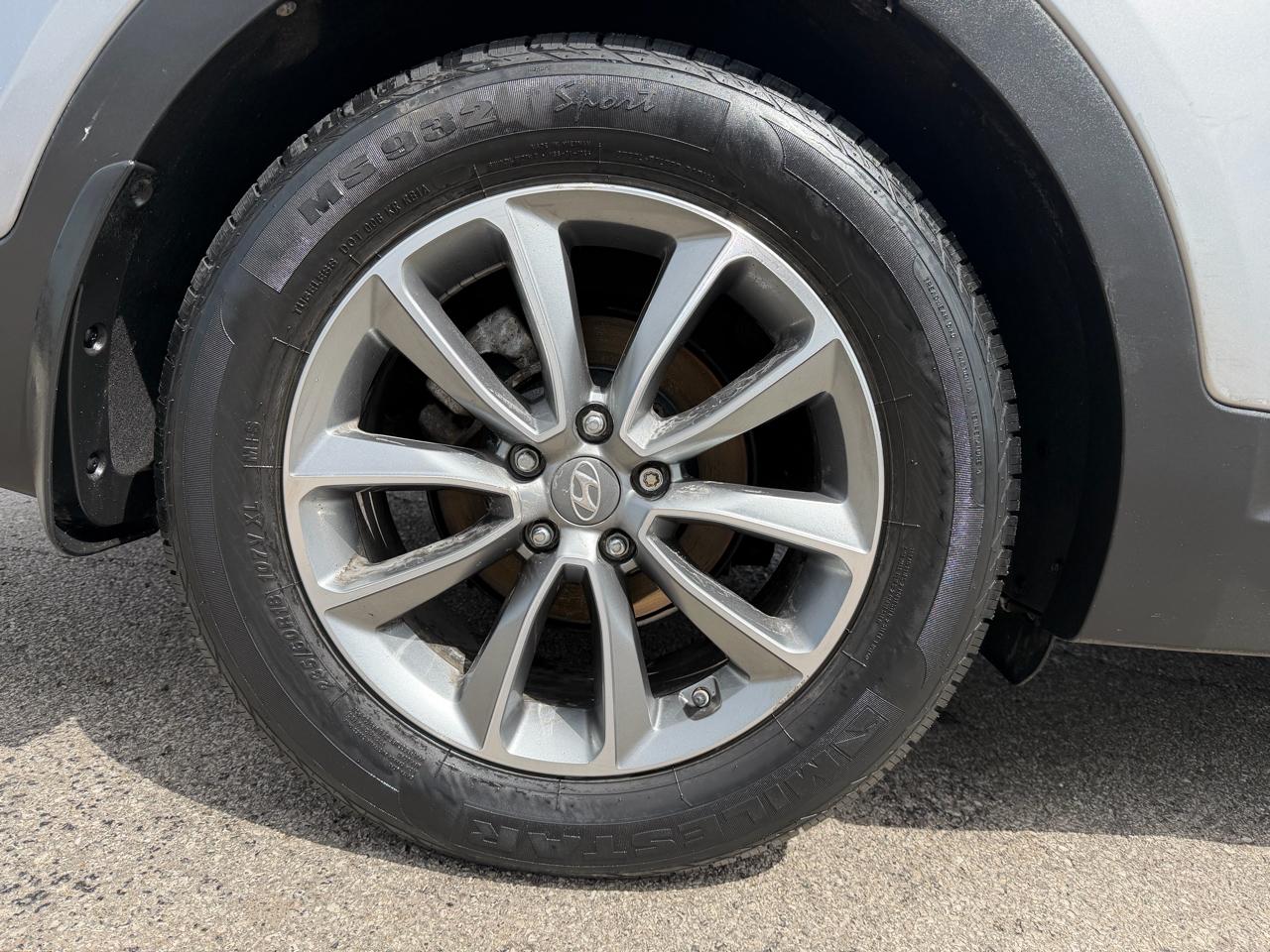 Hyundai Santa Fe SE 3.3L Auto AWD 2017