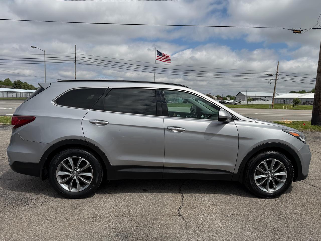 Hyundai Santa Fe SE 3.3L Auto AWD 2017