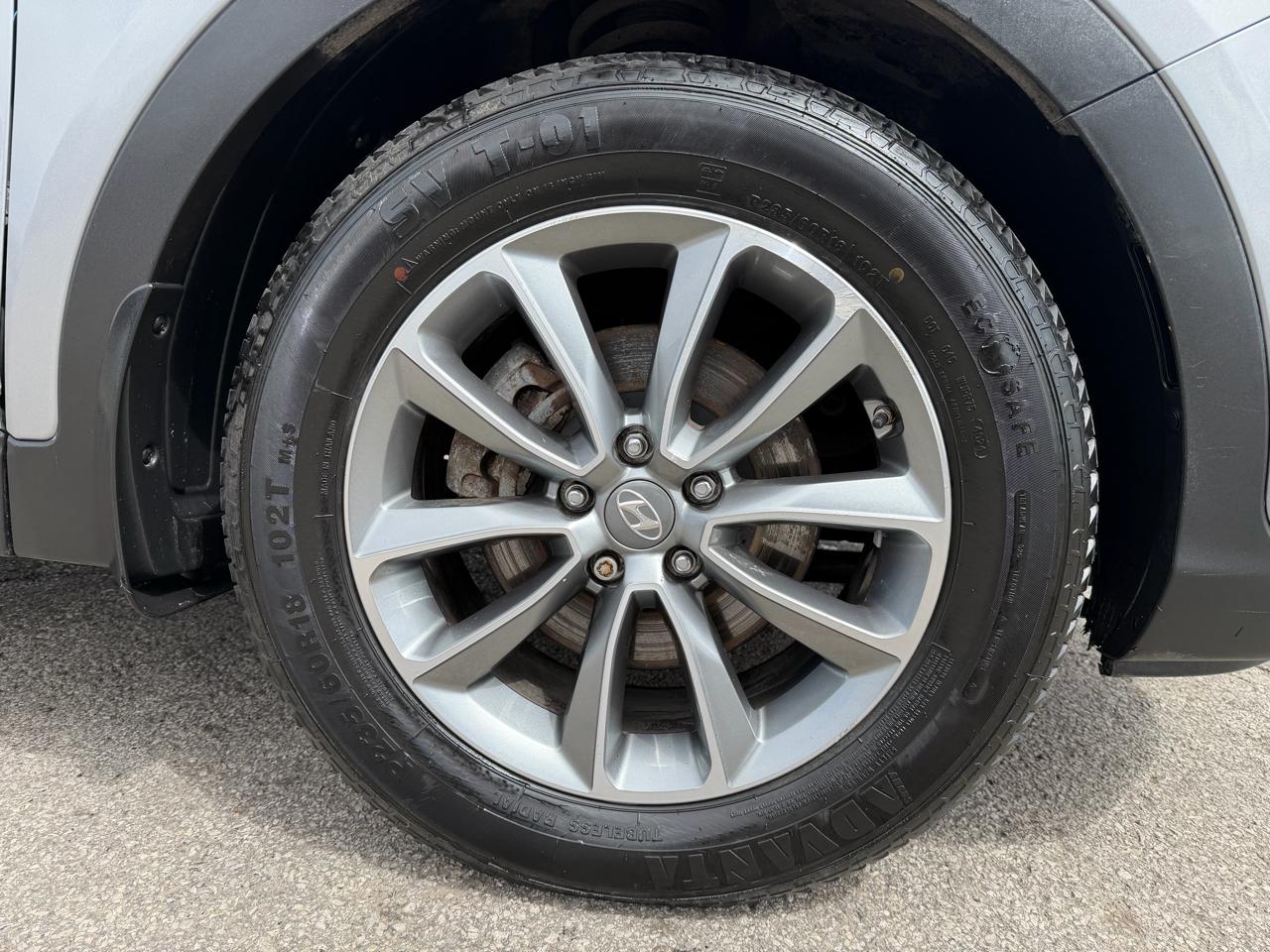 Hyundai Santa Fe SE 3.3L Auto AWD 2017