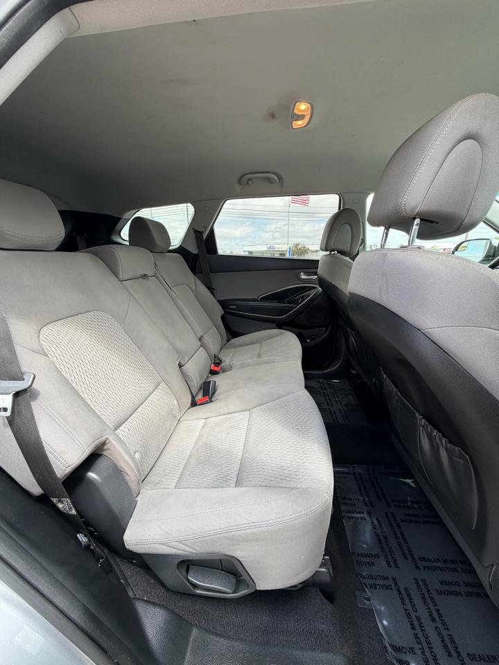 Hyundai Santa Fe SE 3.3L Auto AWD 2017