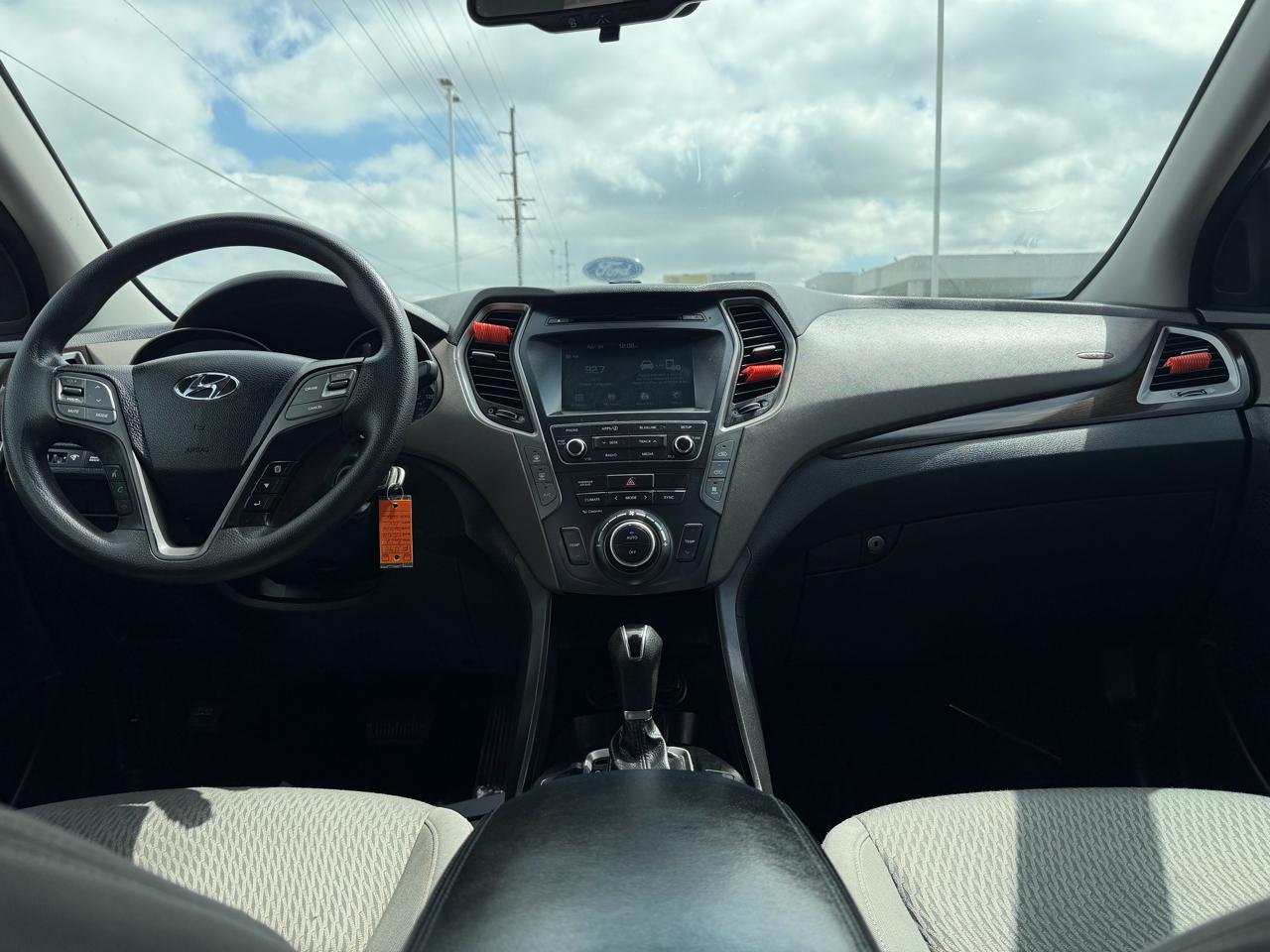 Hyundai Santa Fe SE 3.3L Auto AWD 2017